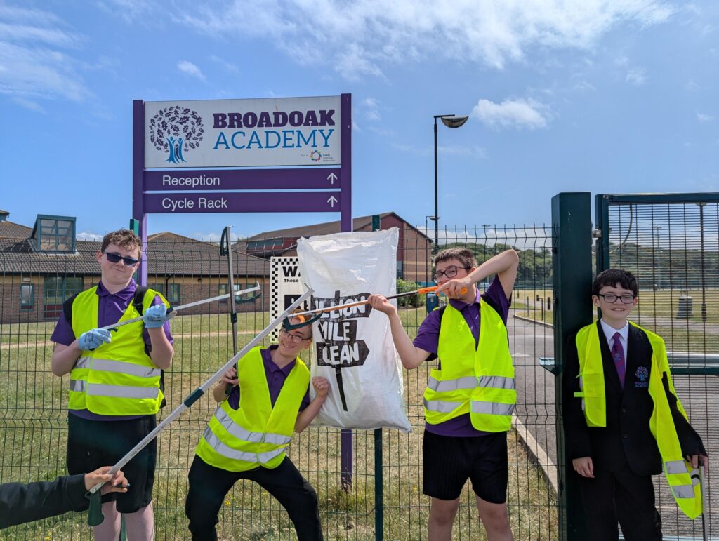 Broadoak students show community pride through litter picking